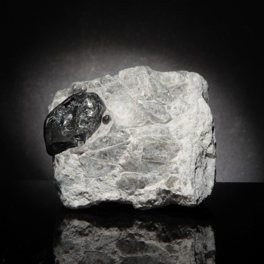 Obsidian, Apache Tears 4